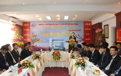 Company 319 Central / TCT 319 BQP: Organization meet the beginning of spring and welcome the leaders of Da Nang city to visit, New Year wishes on New Year